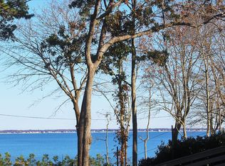 126 Red Creek Rd, Hampton Bays, NY 11946