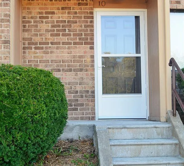 26 Pineview Dr — Photo 1