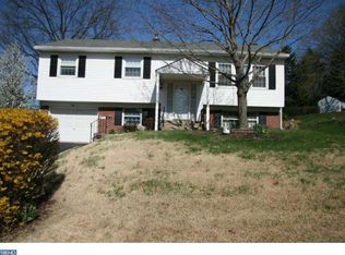 1701 Monterey Dr, Plymouth Meeting, PA 19462