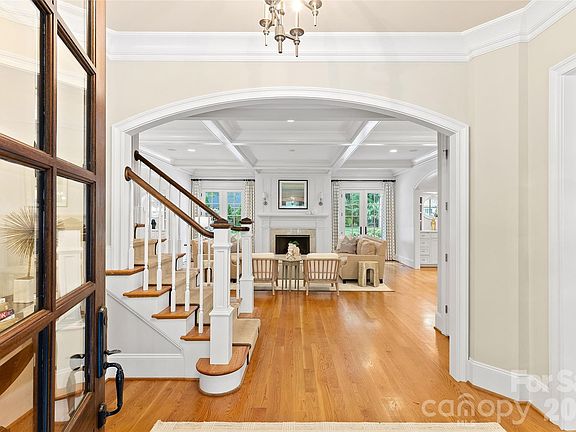 2nd image of 2816 Wheelock Rd