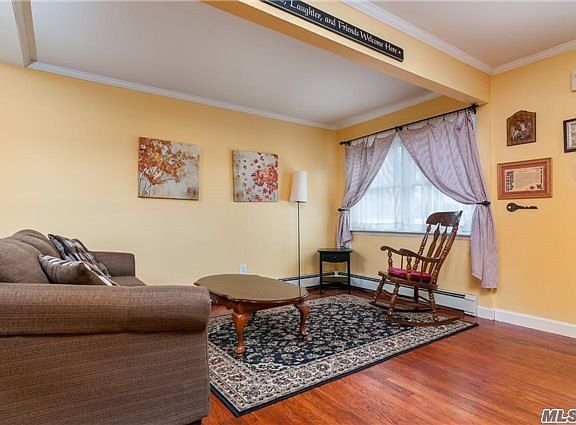 2nd image of 595 Garnet St