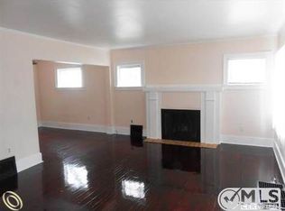 66 Chippewa Rd, Pontiac, MI 48341