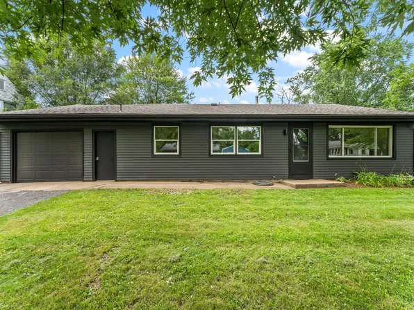790 Timberline Pkwy, Valparaiso, IN 46385