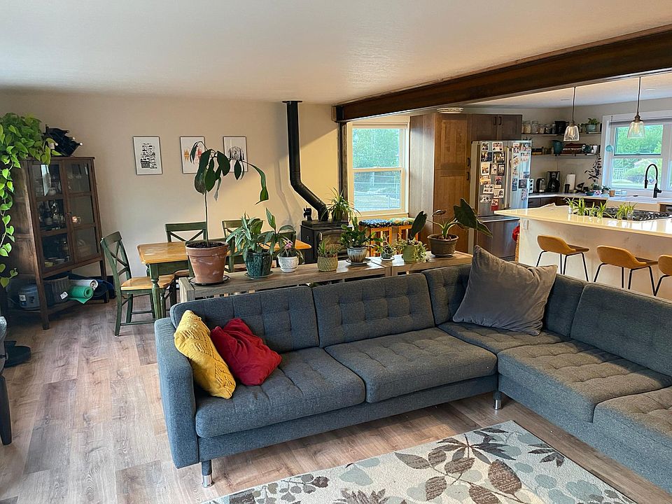 1st image of 40567 Steamboat Dr