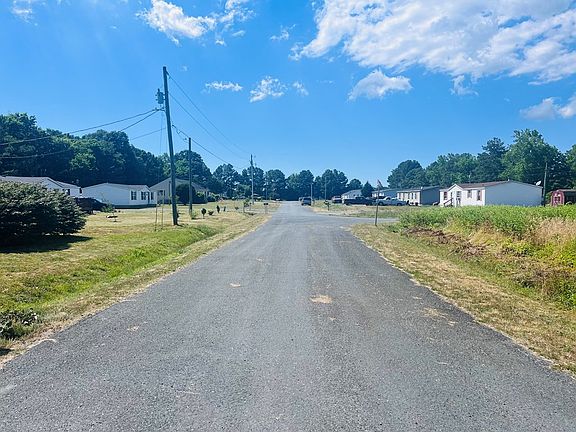 2nd image of 17294 Ross Ln
