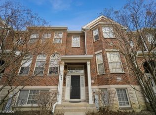 446 Prestwick Ln, Wheeling, IL 60090