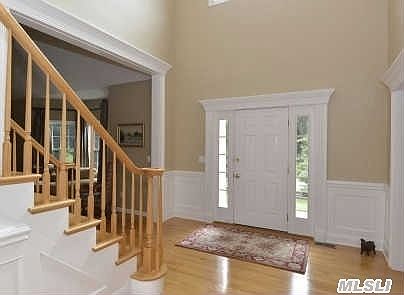 2nd image of 19 Tavern Way