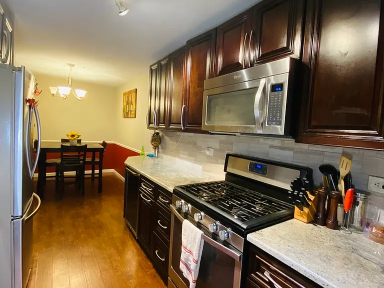 21W581 North Ave #83 — Photo 5