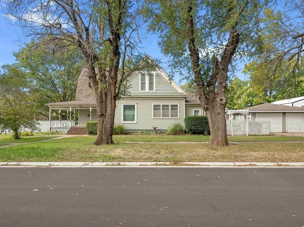 203 N Lee St, Clearwater, KS 67026