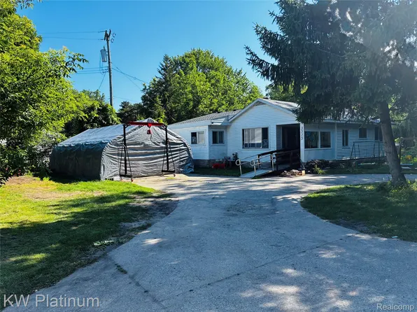 3515 Shreeve Ct, Burtchville, MI 48059