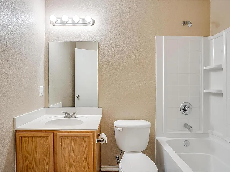 1108 Cottonwood Dr — Photo 10