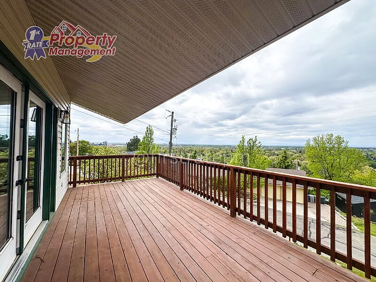 2624 N Hillway Dr — Photo 8