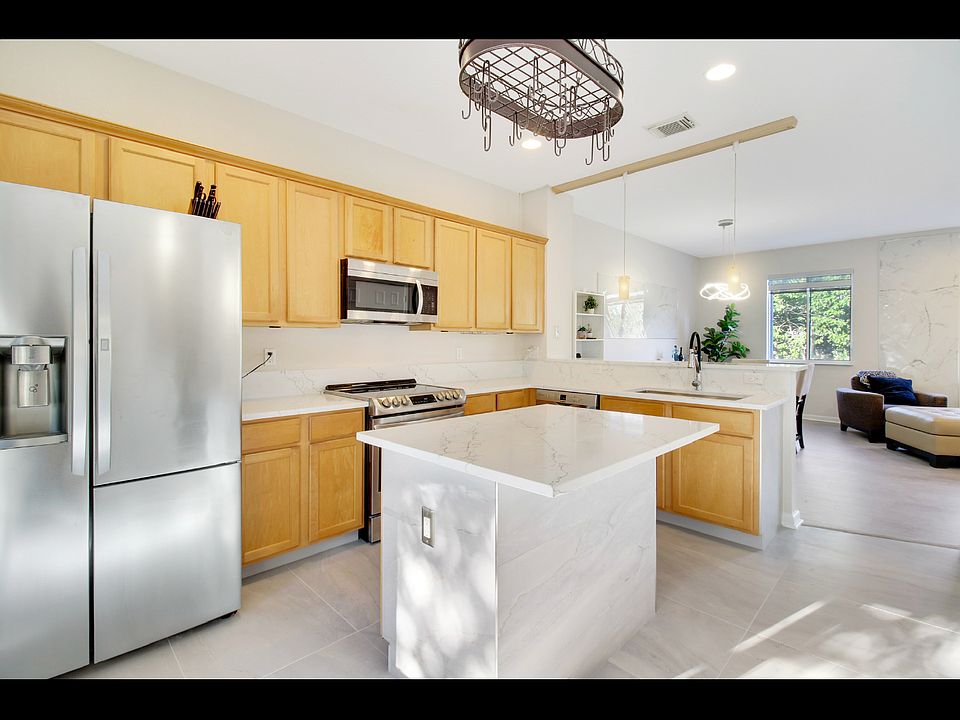 1st image of 2878 S Oasis Dr