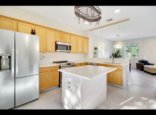 2878 S Oasis Dr, Boynton Beach, FL 33426