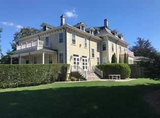 44 Catherine St #2, Newport, RI 02840