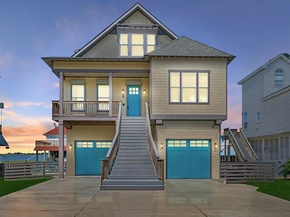 1534 Windsong Way, Tiki Island, TX 77554