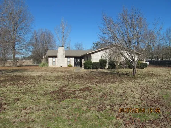 7100 N Richland Dr, Texarkana, TX 75503