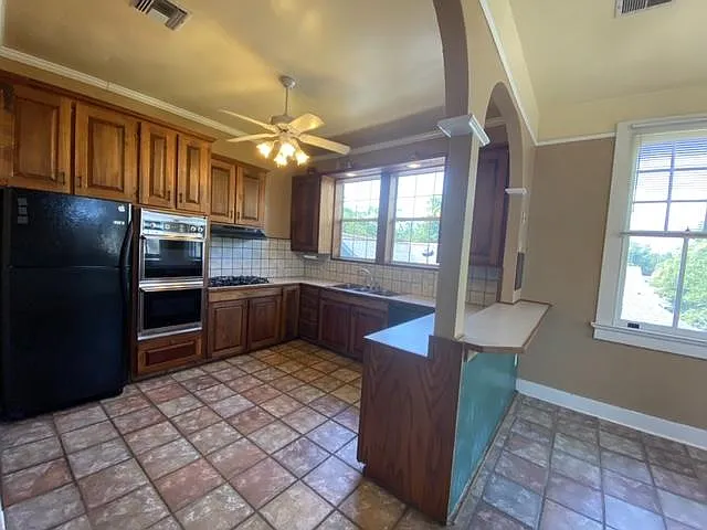 4635 Lafaye St — Photo 5