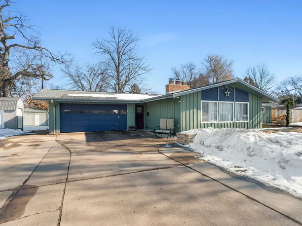 832 Birch St S, Cambridge, MN 55008