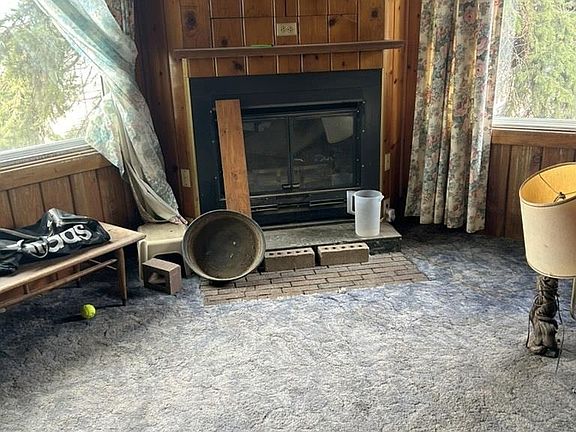 5th image of 5811 S Holly Rd