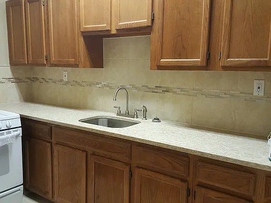 Rented by Elite NY Holdings | media 32