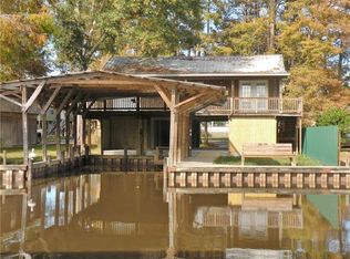 31730 Shelton Dr, Springfield, LA 70462