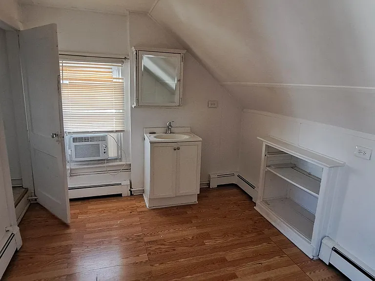 143 S Water St — Photo 4