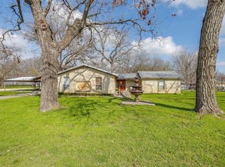 116 W Greenland St, Walnut Springs, TX 76690