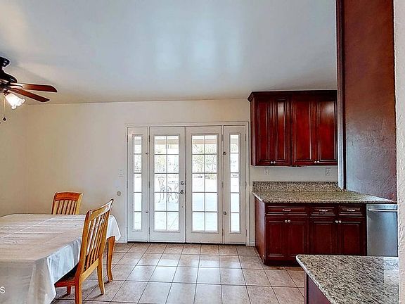 5th image of 855 Glacier Ave
