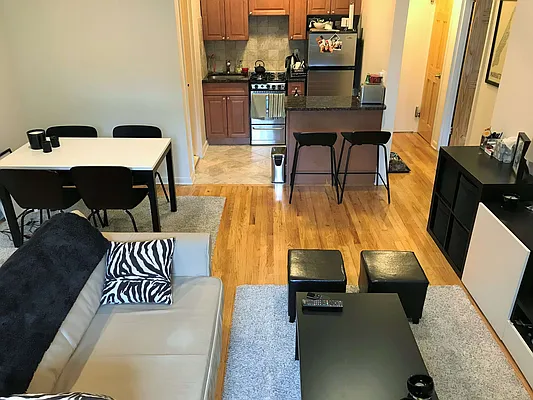 Rented by Joe Gotham LTD | media 3