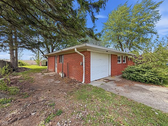 5th image of 1208 S State Road 213