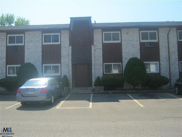 1st image of 7555 Woodview St