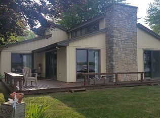 527 Pearl Beach Rd, Coldwater, MI 49036