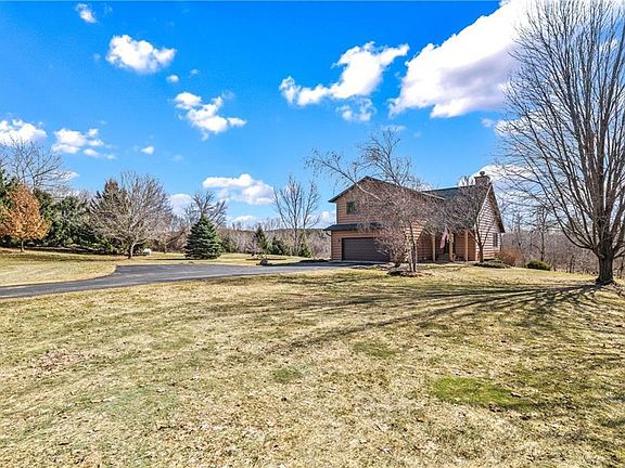 2nd image of E6035 Evergreen Road