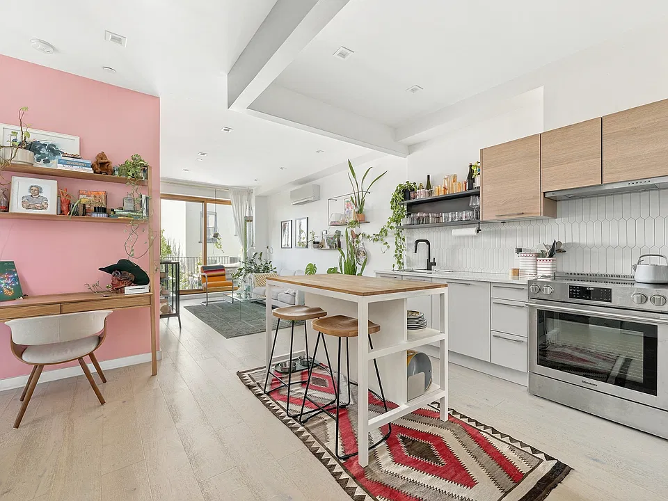 952 Bushwick Ave #5B