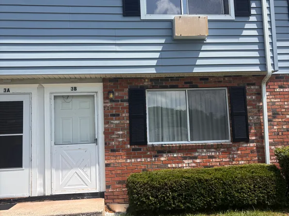 461 Spring St APT 3, Naugatuck, CT 06770