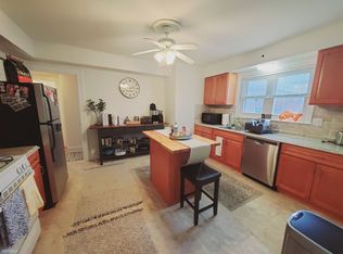 32 Columbus Ave APT B, Greenwich, CT 06830