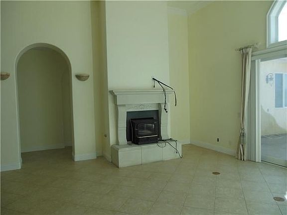 5th image of 23706 Calistoga Pl
