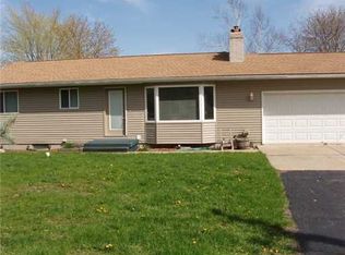 6697 Victoria Shore Dr, Laingsburg, MI 48848