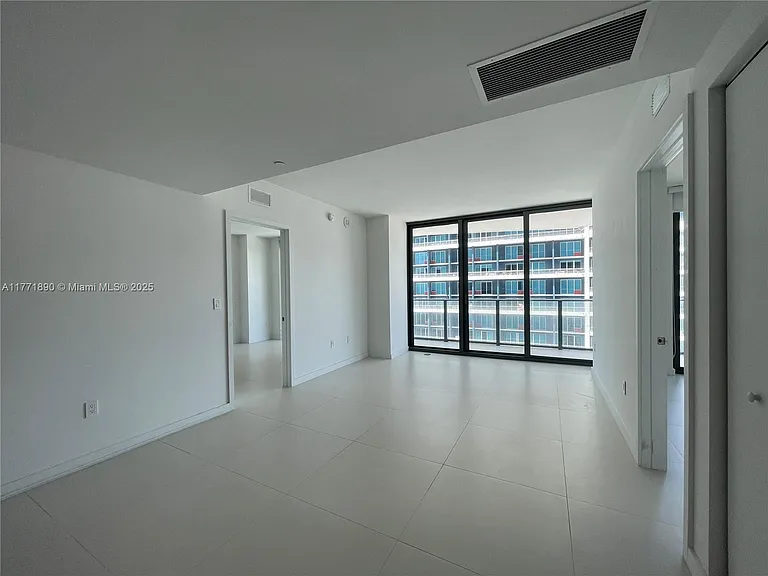 1300 S Miami Ave #20 — Photo 10