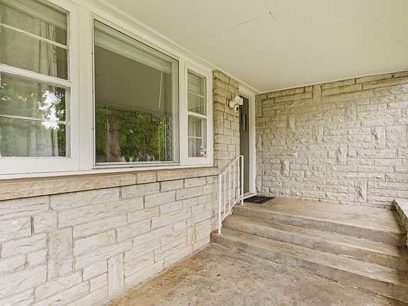 5th image of 1328 E University Street
