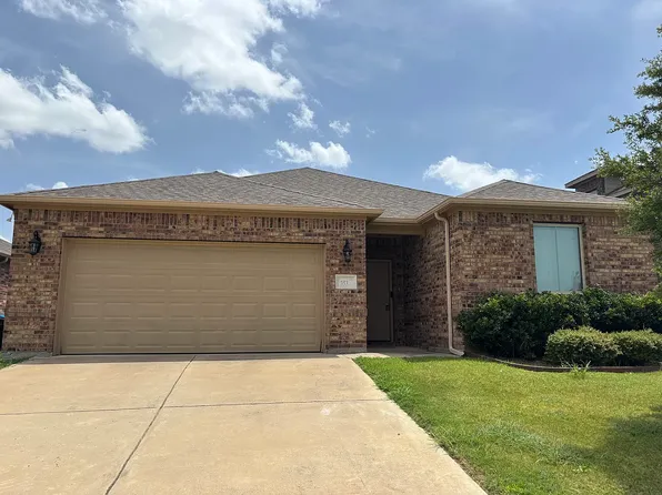 353 Lead Creek Dr, Fort Worth, TX 76131