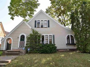 1502 N Main St, Oshkosh, WI 54901