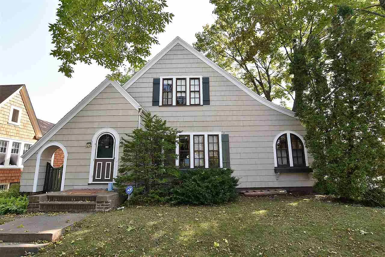 1502 N Main St photo 1