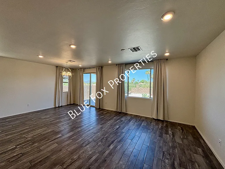 6217 N Saguaro Post Pl — Photo 3