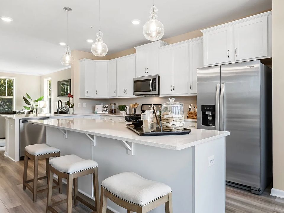 1st image of 3140 Eton Pl #1
