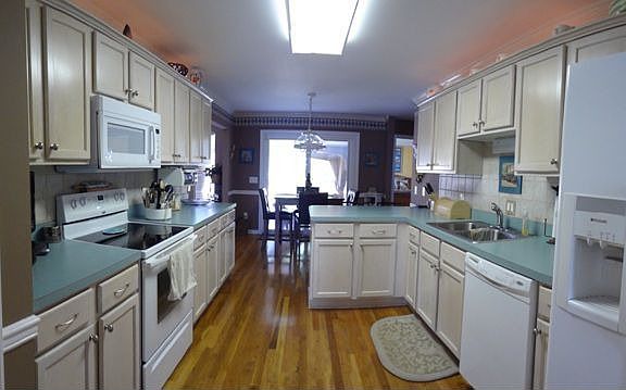 5th image of 817 Balleycastle Dr