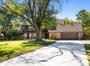 212 Magic Ln, Sunnyvale, TX 75182