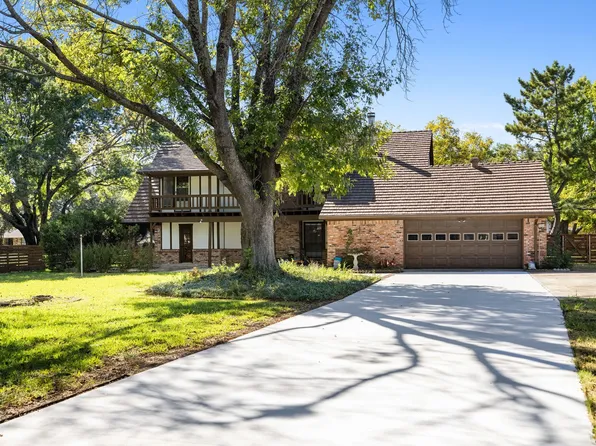 212 Magic Ln, Sunnyvale, TX 75182