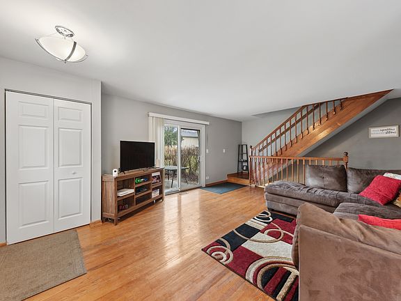3rd image of 617 Bridgeport Pl Unit 31A
